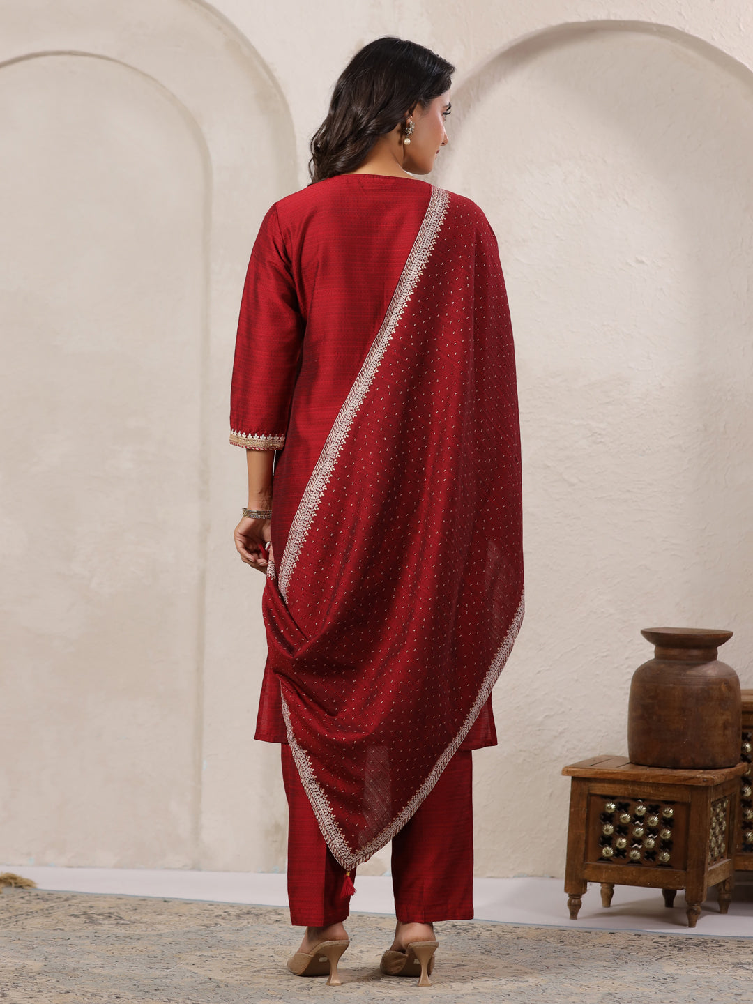 Span Burgundy Round Neck Visocse Kurta