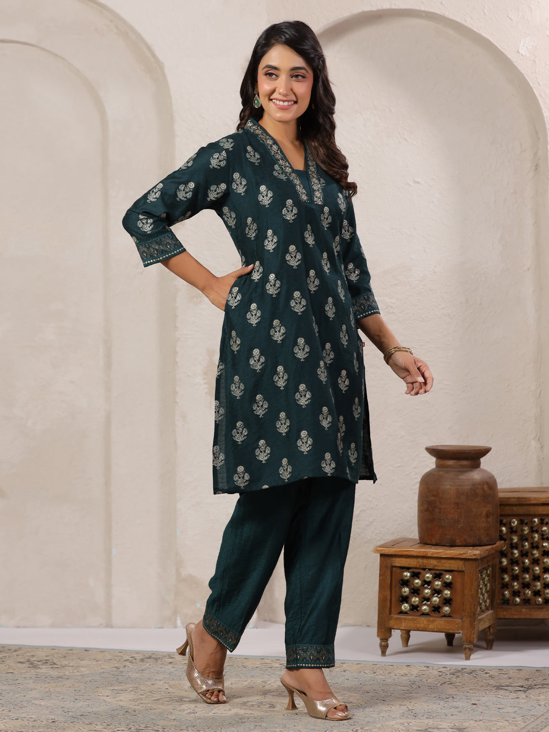 Span Green V Neck Visocse Co-Ord Set(Set of 2)