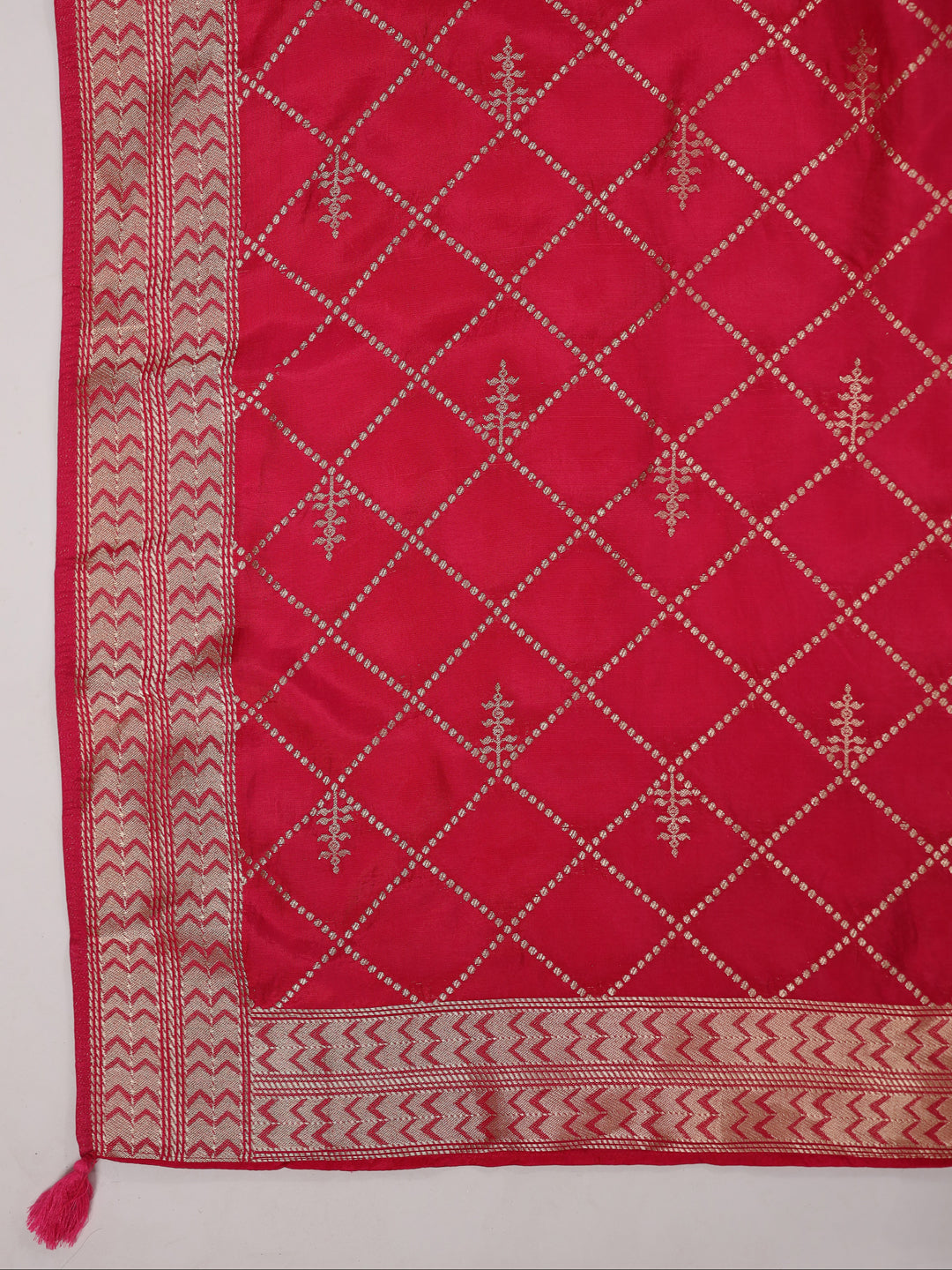 Span Yellow Round Neck Silk Kurta Set with Duptta