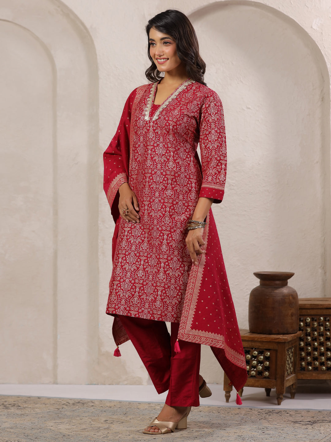 Span Mullberry V Neck Silk Kurta