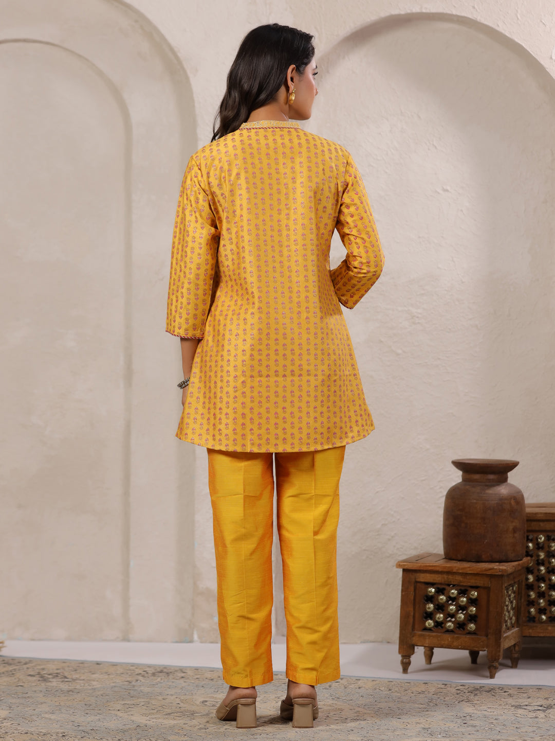 Span Yellow V Neck Viscose Short Kurta