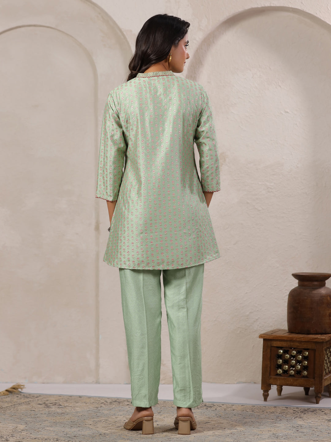 Span Green V Neck Viscose Short Kurta