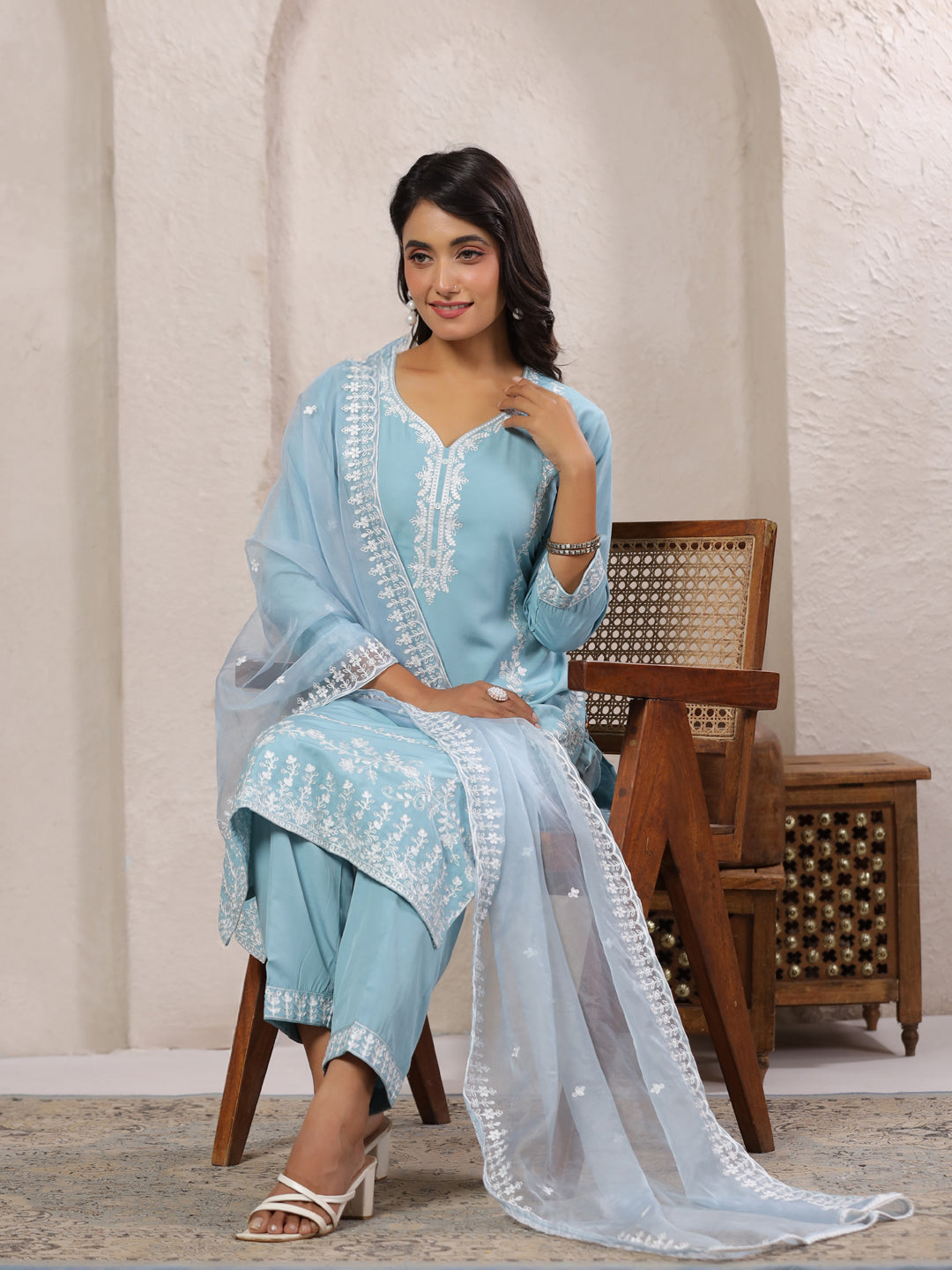 Span Blue V Neck Rayon Kurta Set with Dupatta