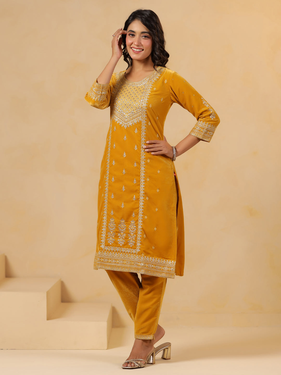 Span yellow Round Neck Velvet Kurta Set