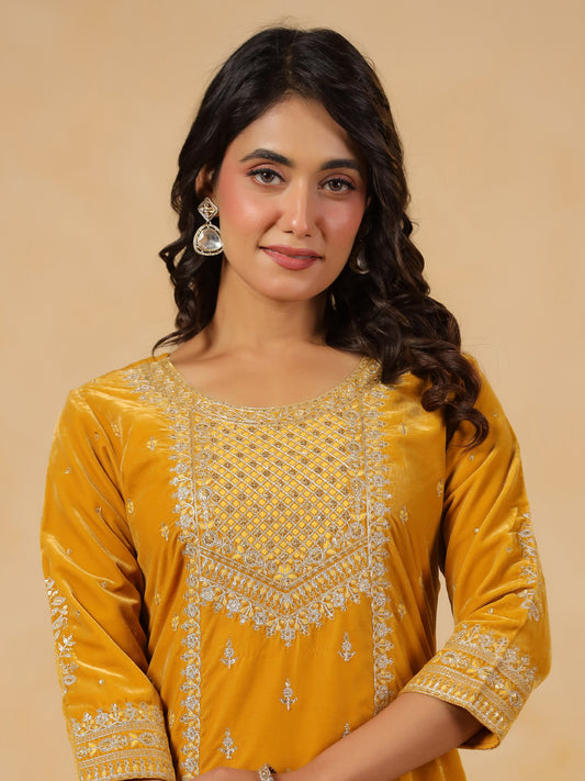 Span yellow Round Neck Velvet Kurta Set