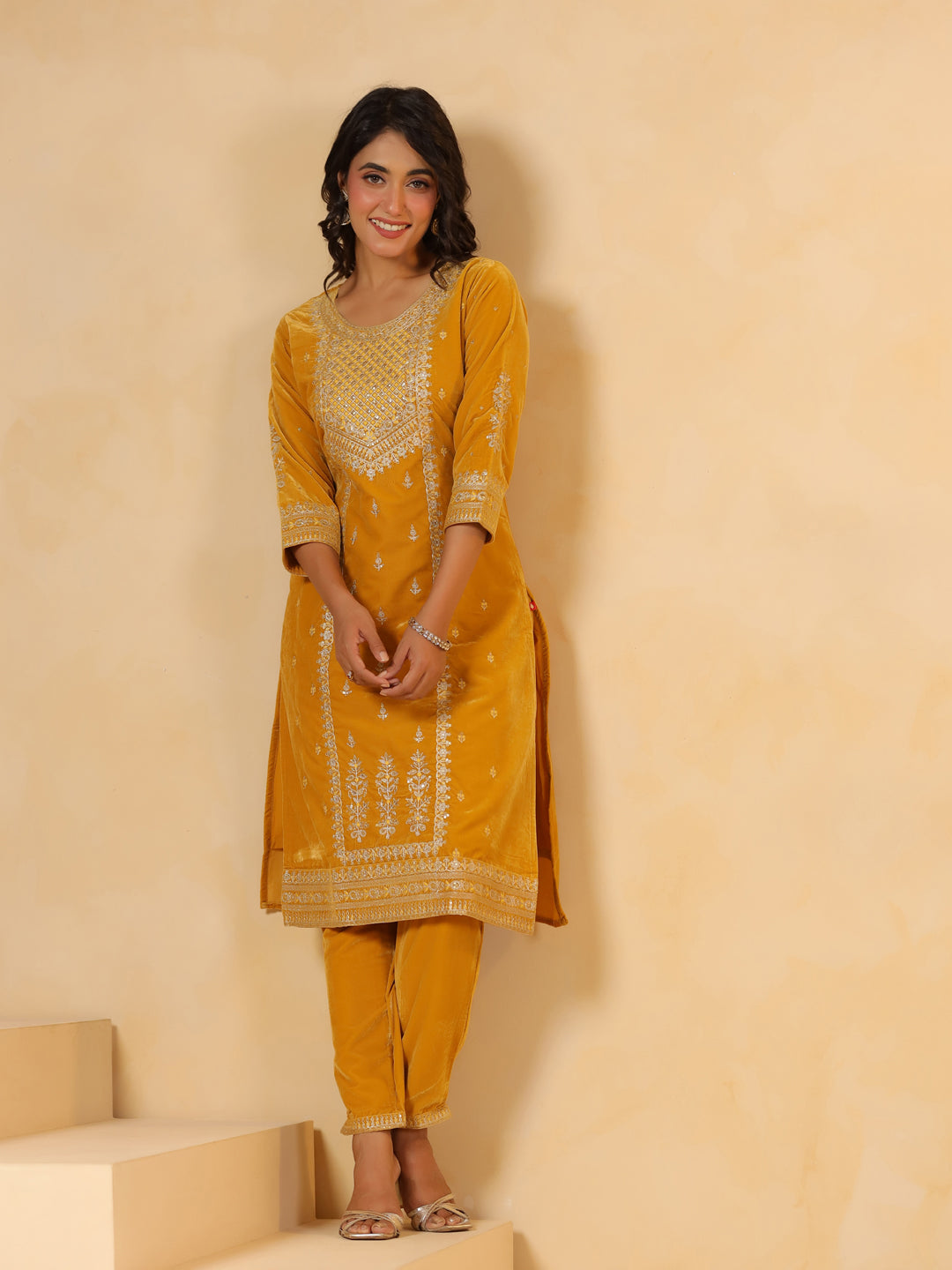 Span yellow Round Neck Velvet Kurta Set