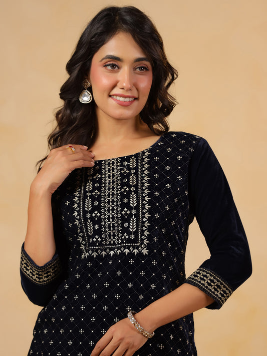 Span Blue Round Neck Velvet Kurta Set