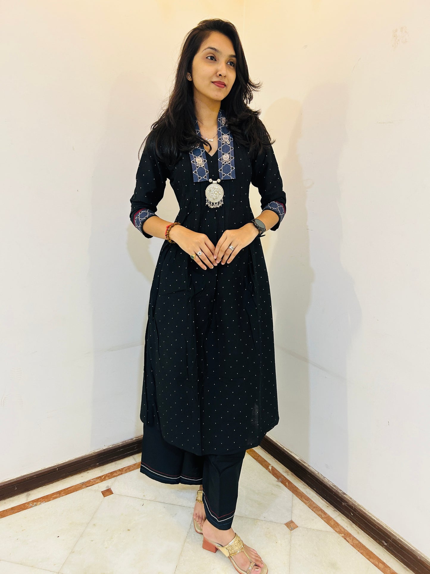 Span Black V Neck Cotton Co-Ord Set(Set of 2)
