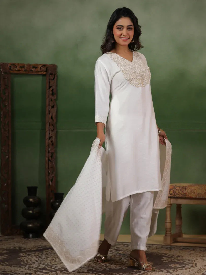Span White V-Neck Viscose Kurta