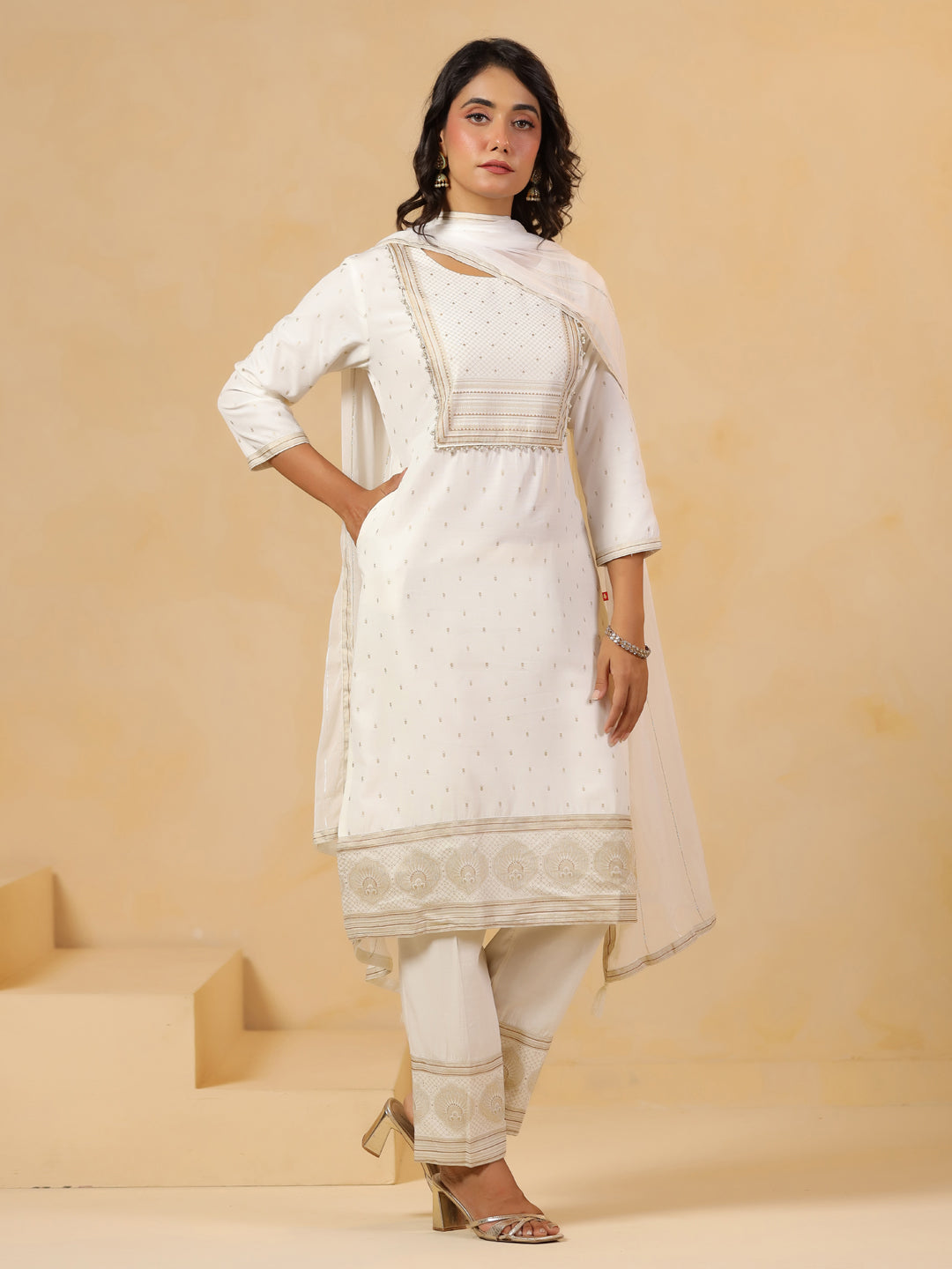 Span White Round Neck Rayon Kurta Set with Dupatta