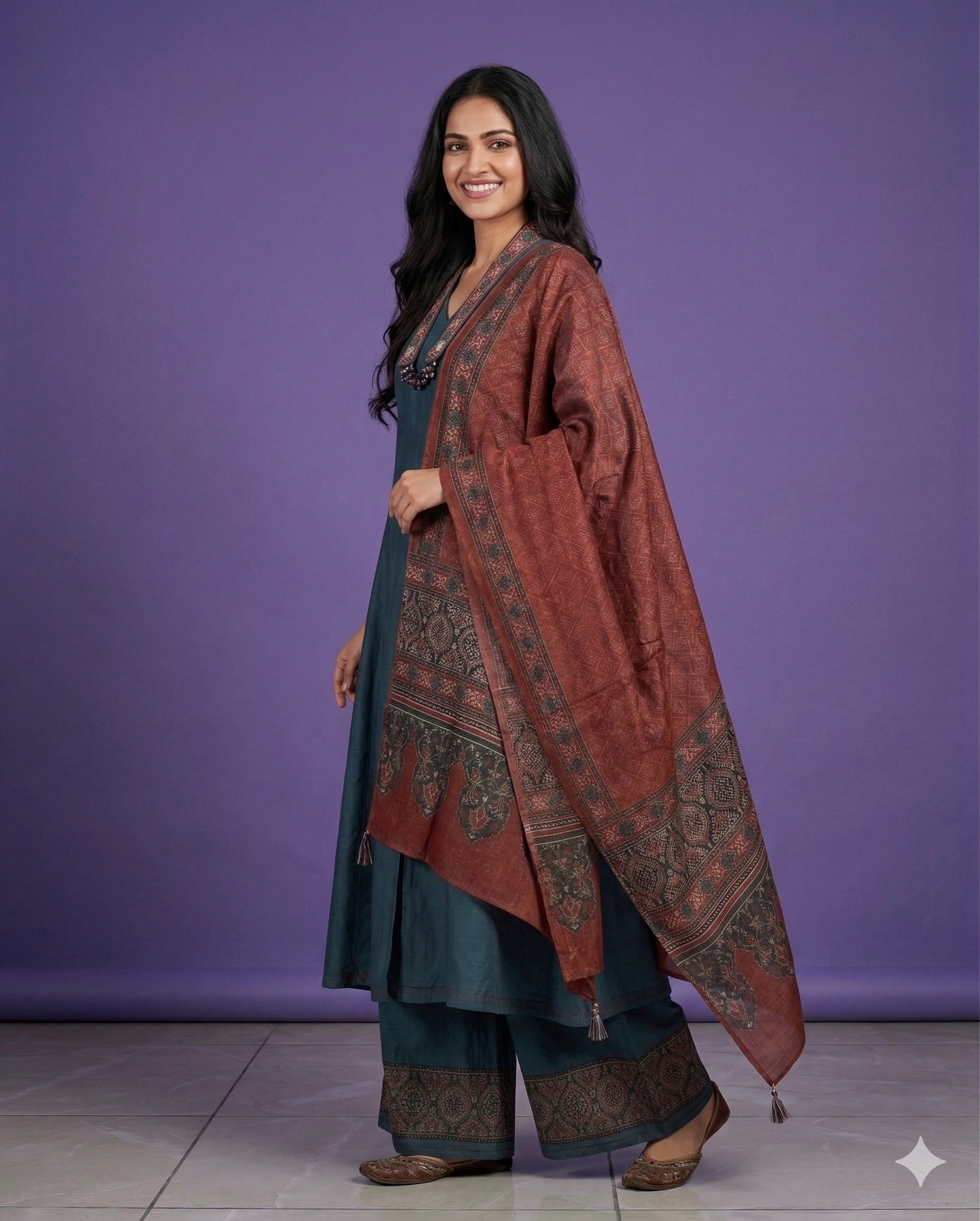 Green V Neck Silk Kurta Set with Dupatta