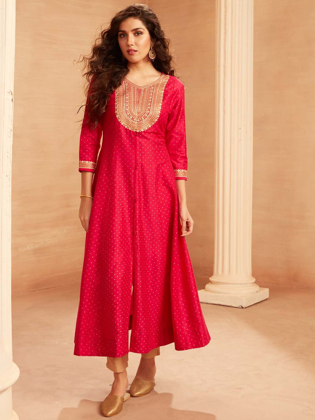 Span Pink V-Neck Silk Festive Gown