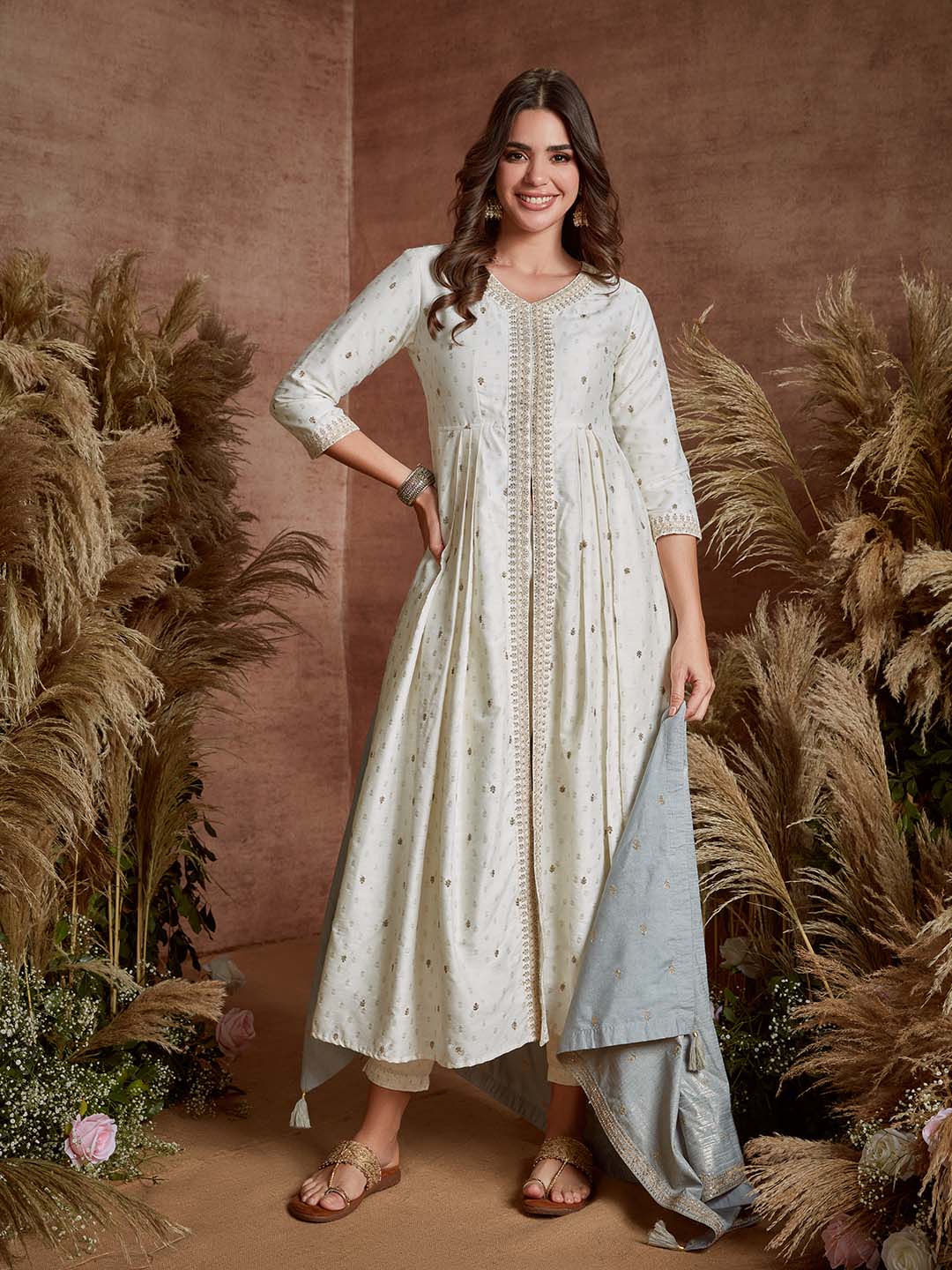 Span White V-Neck Silk Festive Gown