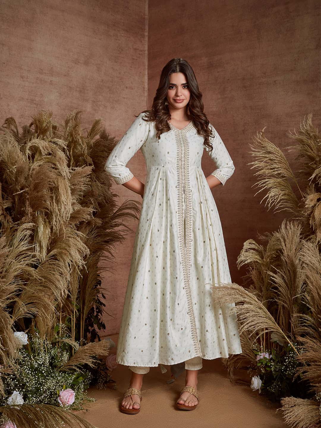 Span White V-Neck Silk Festive Gown
