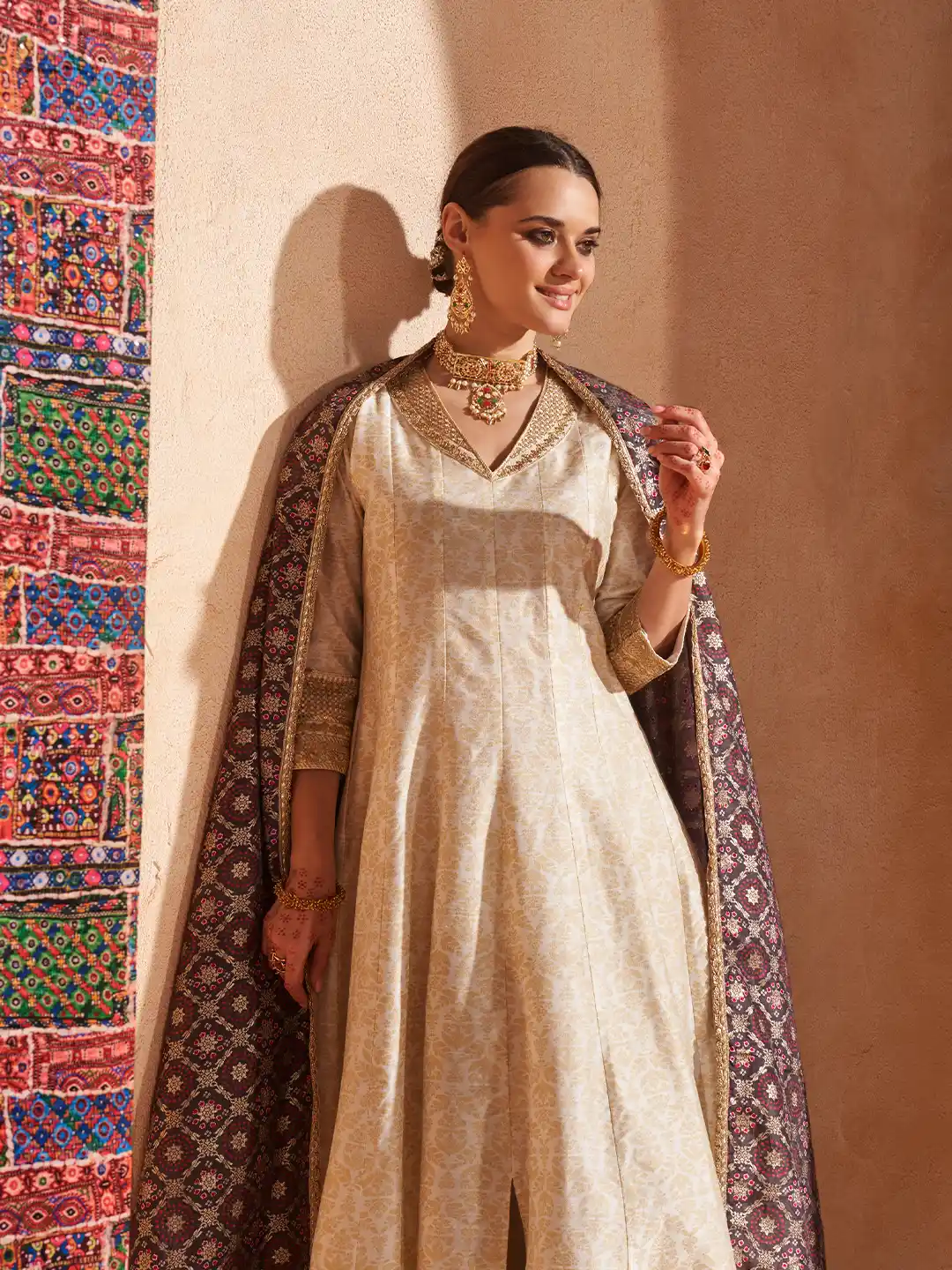 Span White V-Neck Silk Gown