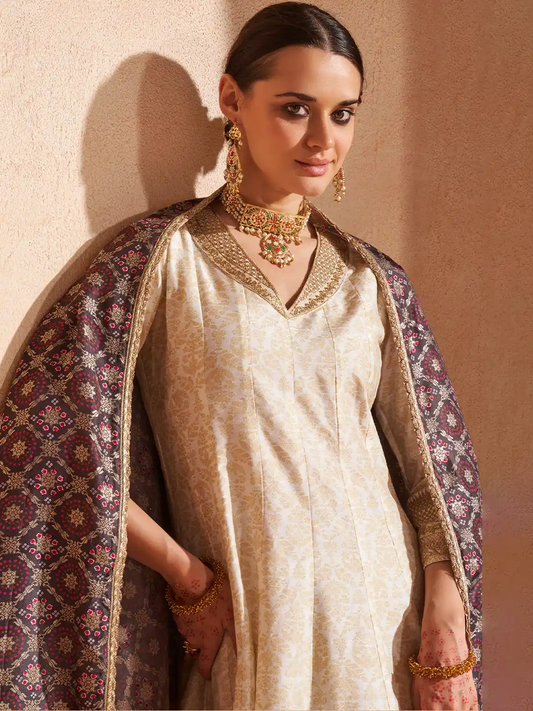 Span White V-Neck Silk Gown