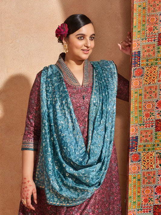 Span Wine V-Neck Silk Festive Gown