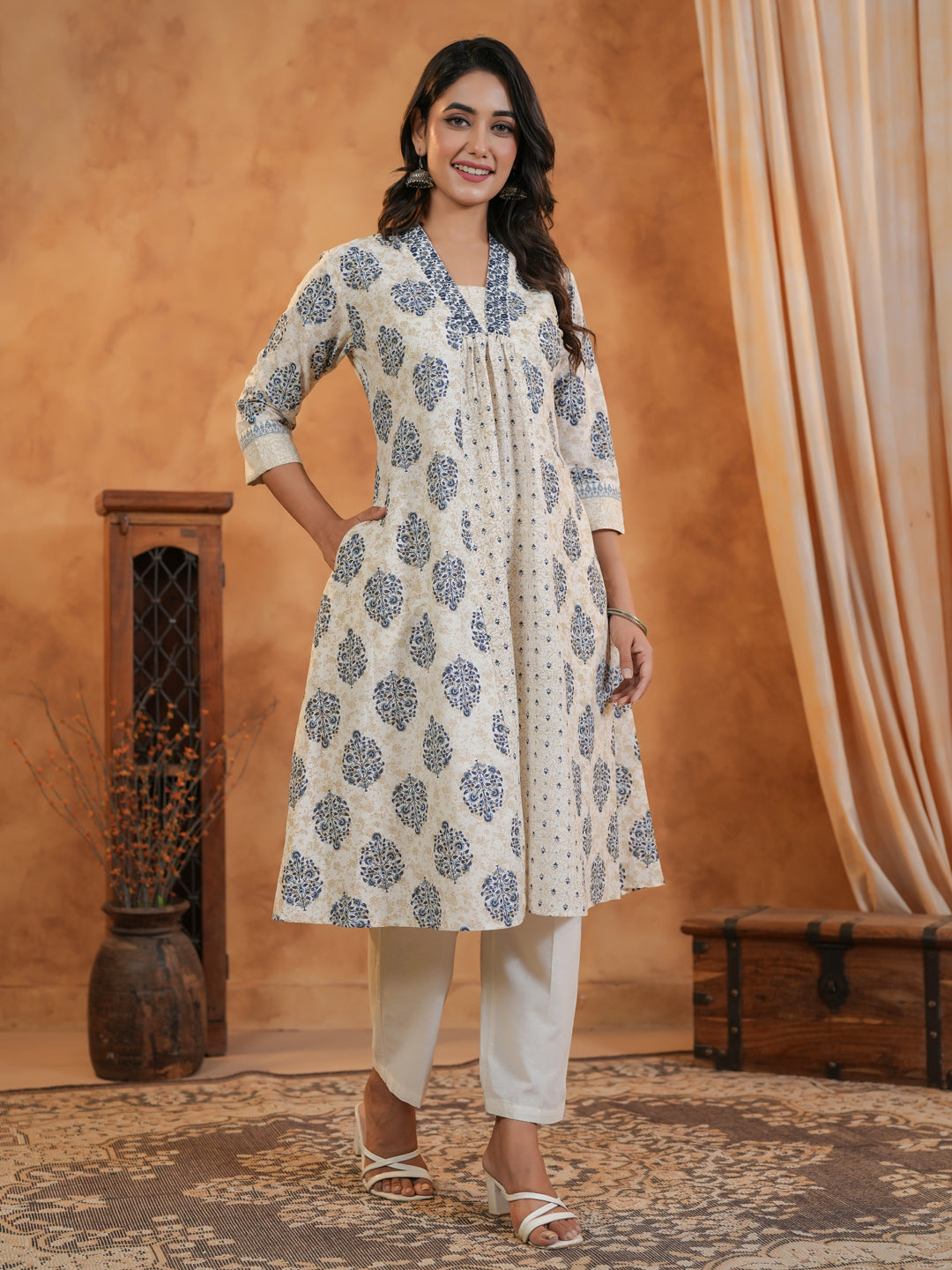 Span White Deep V Cotton Kurta Set