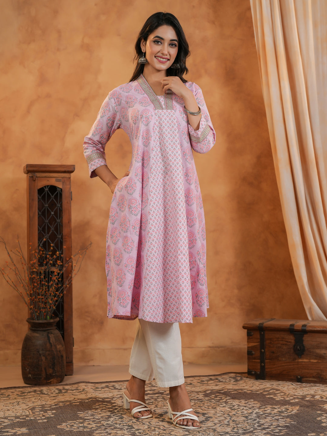 Span Pink V Neck Cotton Kurta Set