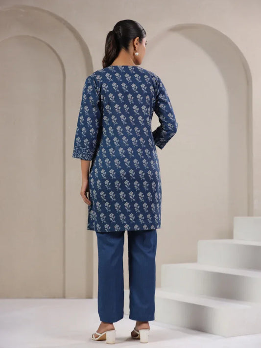 Span Blue V-Neck Cotton Kurta