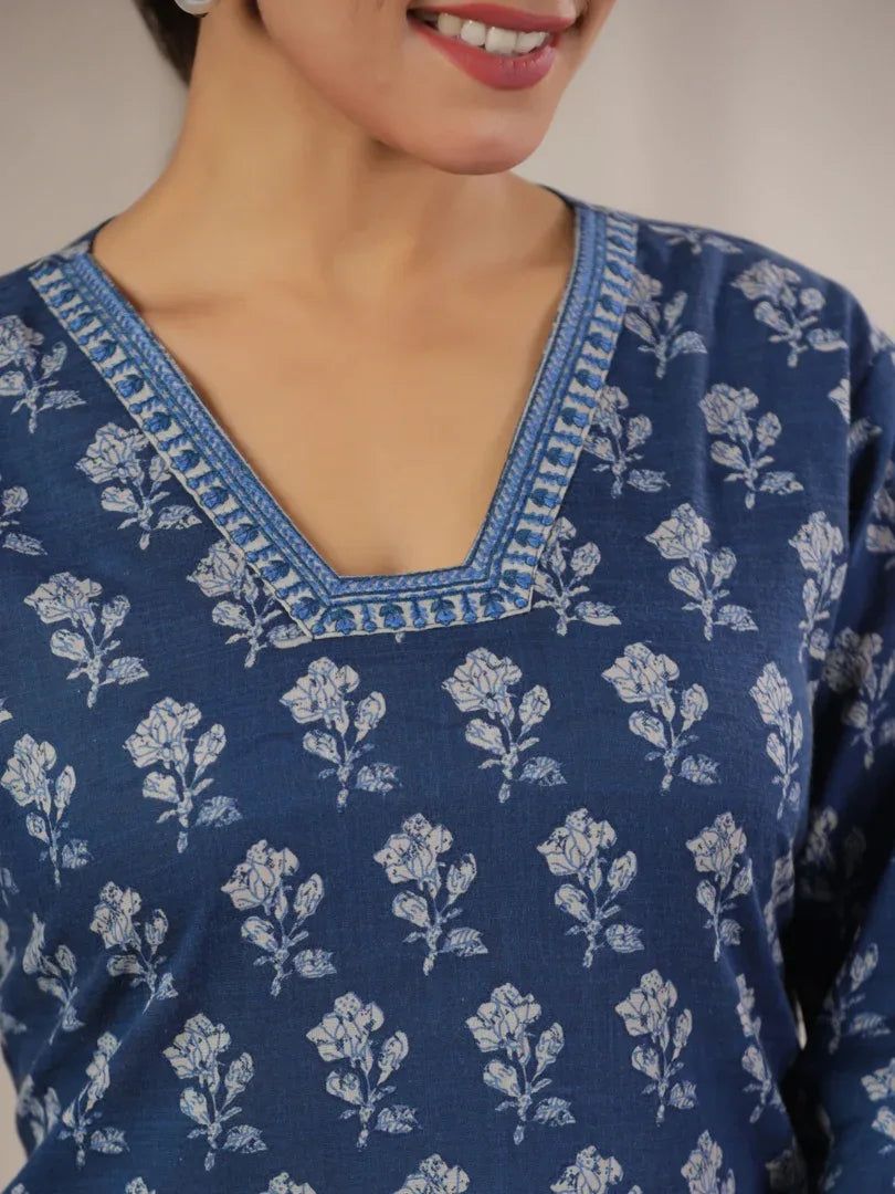 Span Blue V-Neck Cotton Kurta