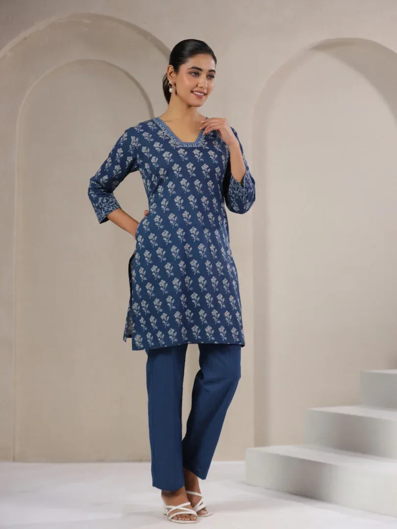 Span Blue V-Neck Cotton Kurta