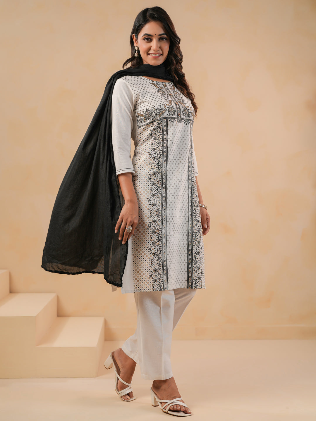 Span Off White Round Neck Cotton Kurta Set with Dupatta