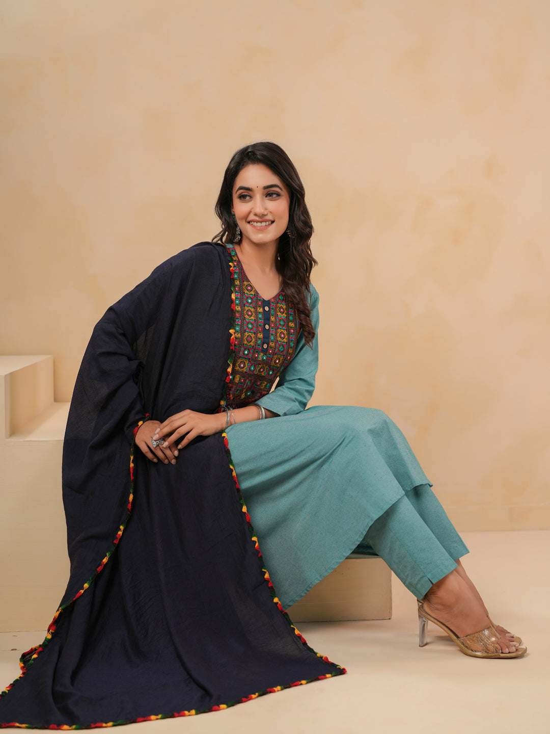 Span Green Round Neck Cotton Kurta Set with Dupatta