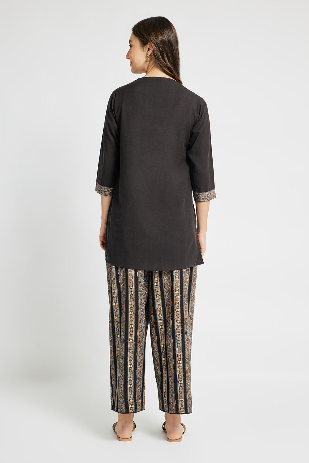 Span Black V-neck Cotton Co-Ord Set(Set of 2)
