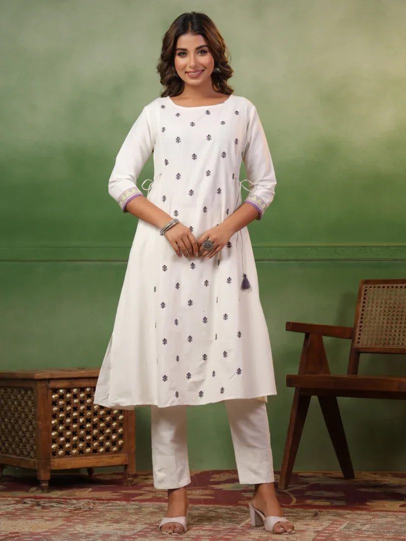 Span White Round Neck Kurta Set