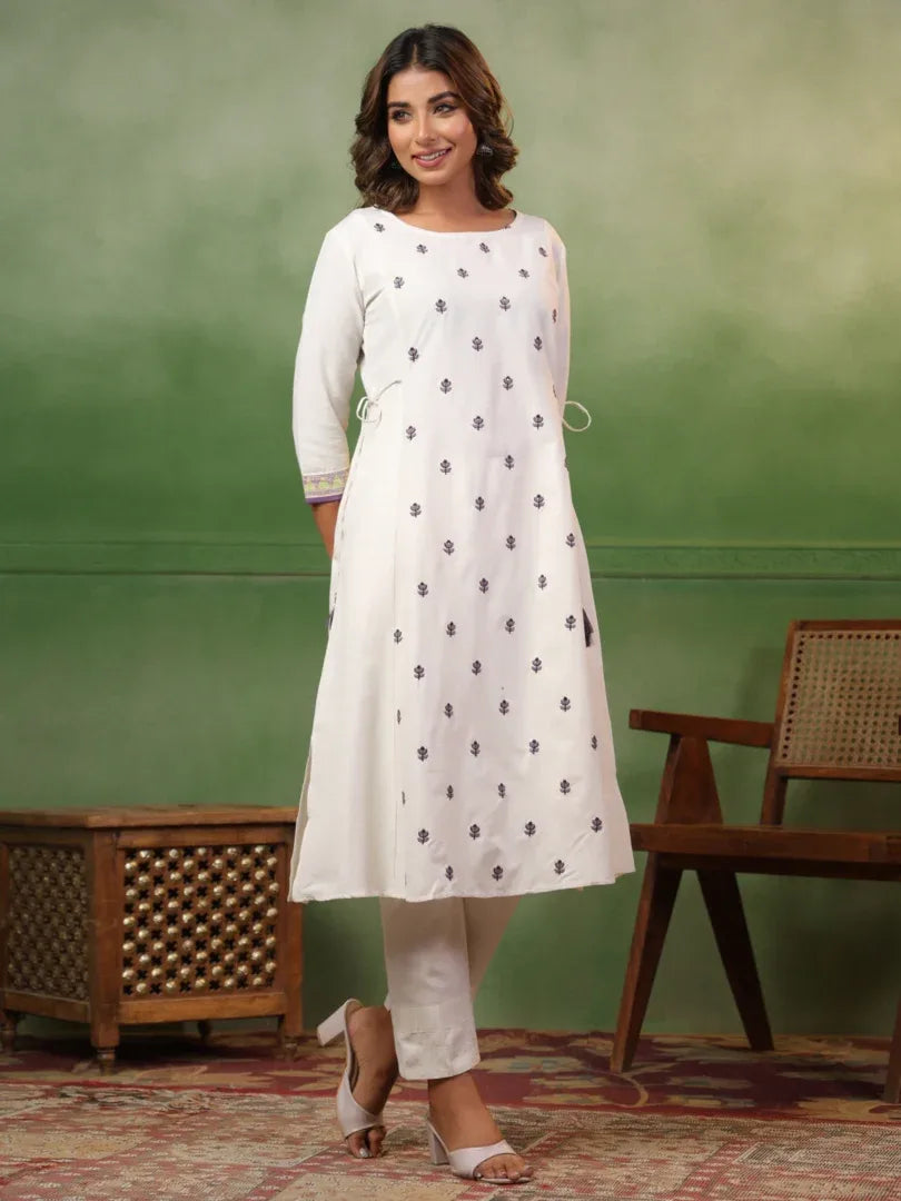 Span White Round Neck Kurta Set