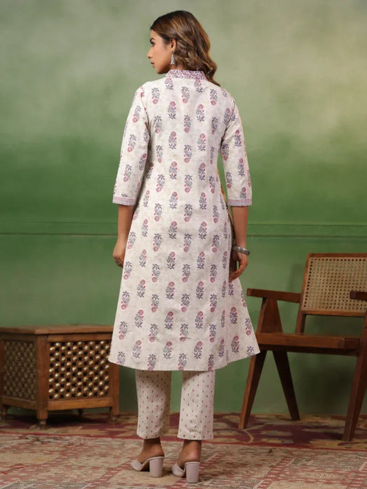 Span White V-Neck Kurta Set