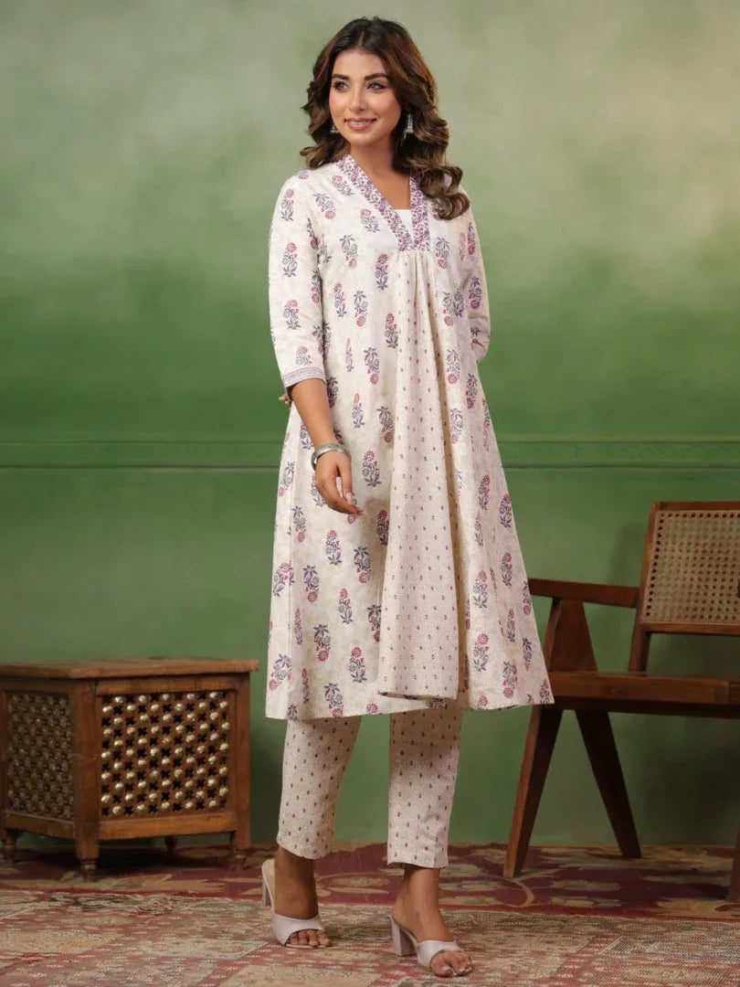 Span White V-Neck Kurta Set