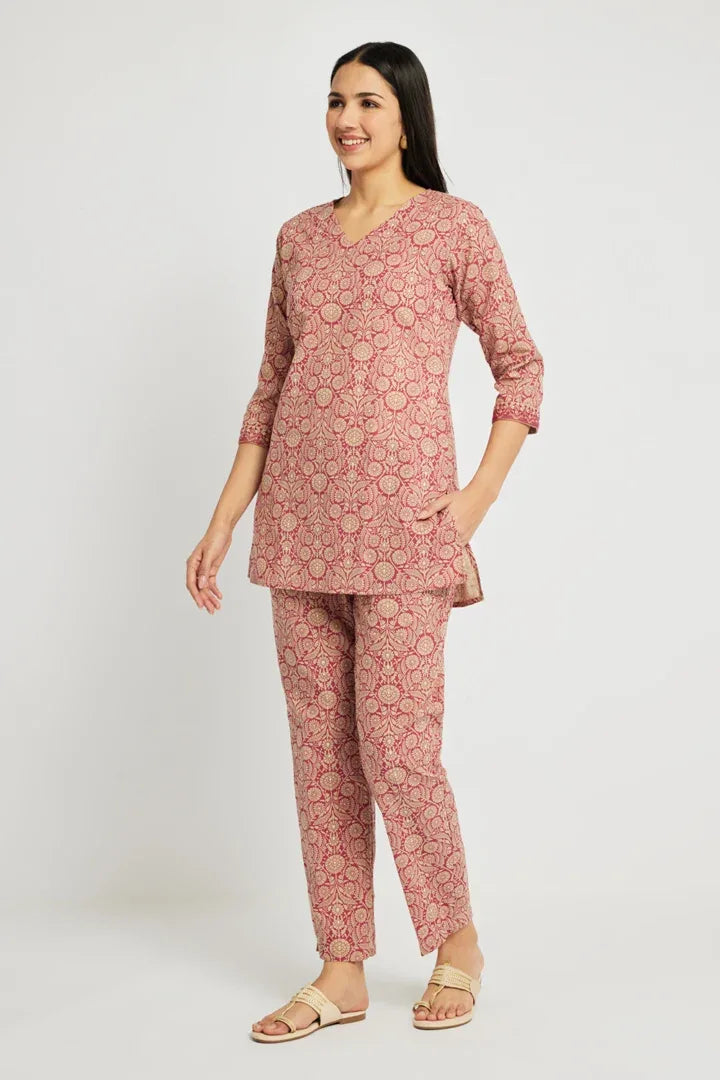 Span Pink V-Neck Cotton Kurta Set