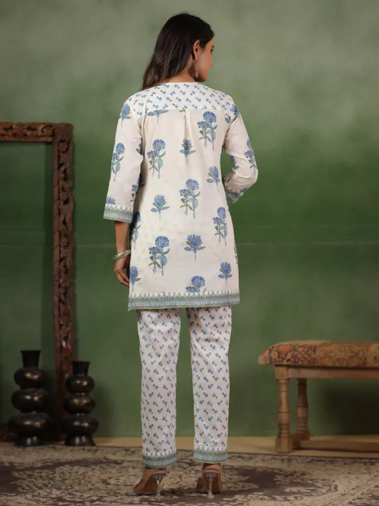 Span Ivory V-Neck Cotton Co-Ord Set (Set of 2)