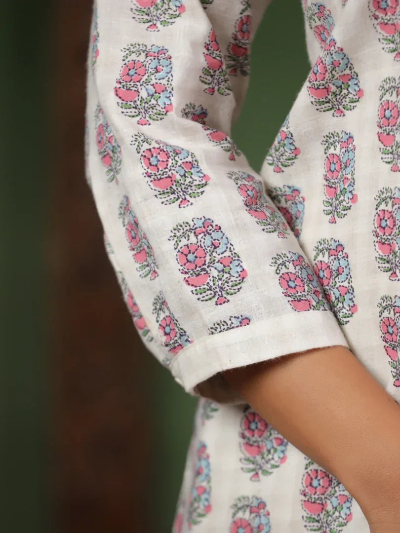 Span White Collard Cotton Kurta