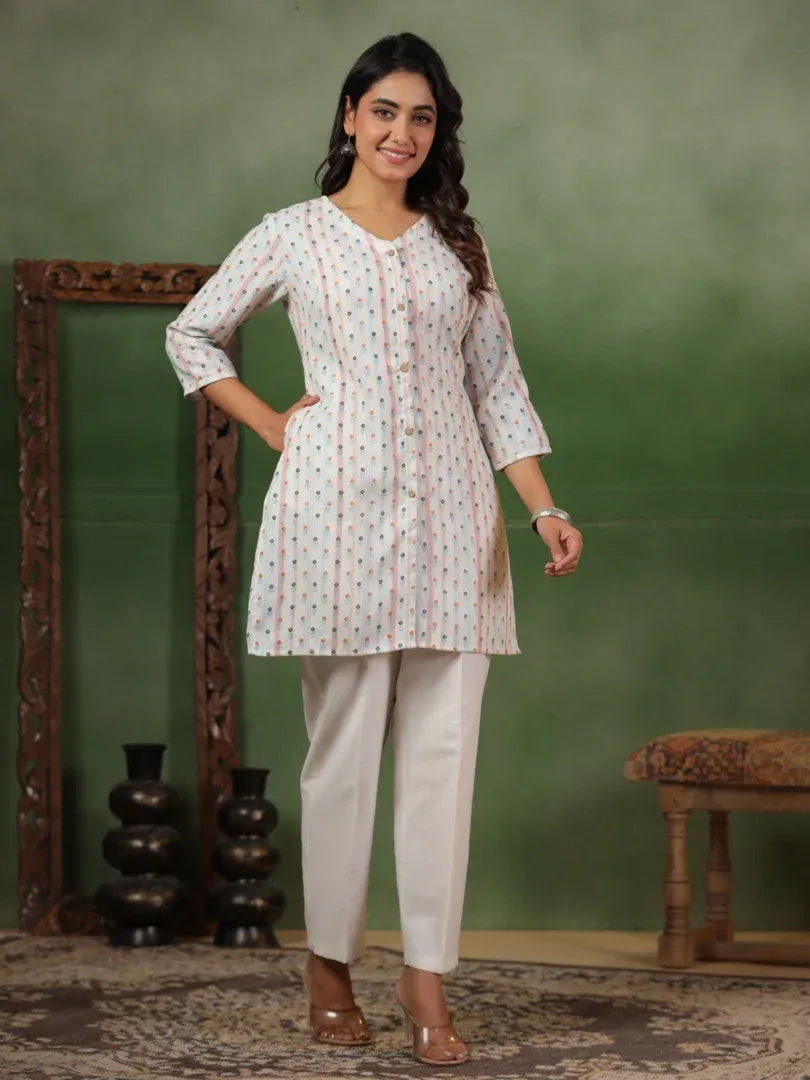 Span White V-Neck Cotton Short Kurta