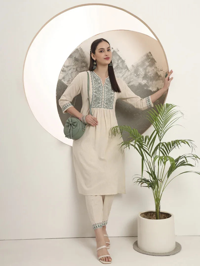 Span Ivory Round Neck Cotton Co-Ord Set(Set of 2)