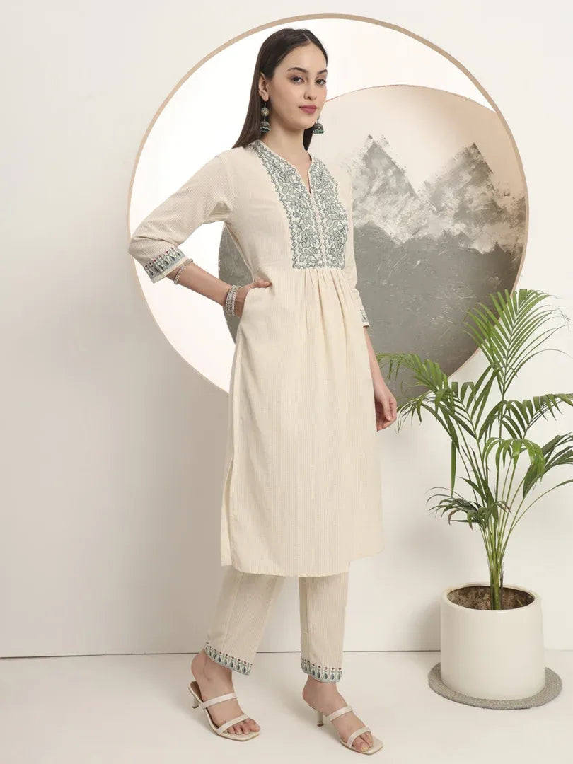 Span Ivory Round Neck Cotton Co-Ord Set(Set of 2)