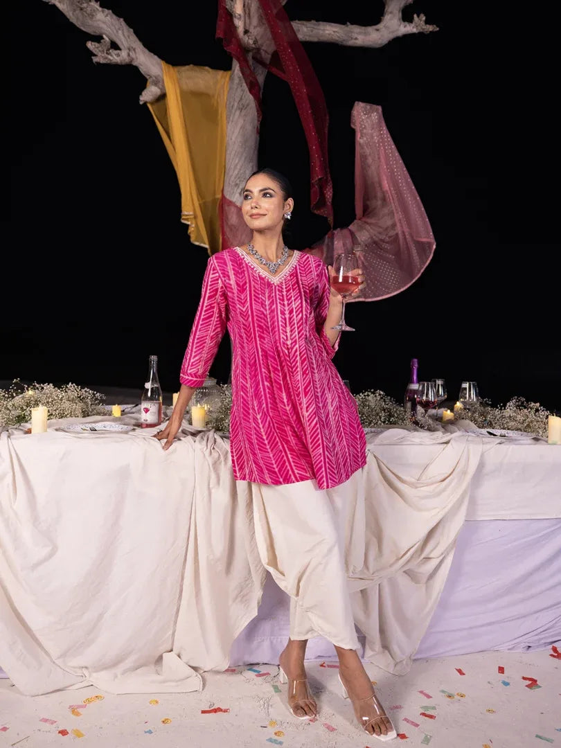 Span Pink V-Neck Cotton Short Kurta