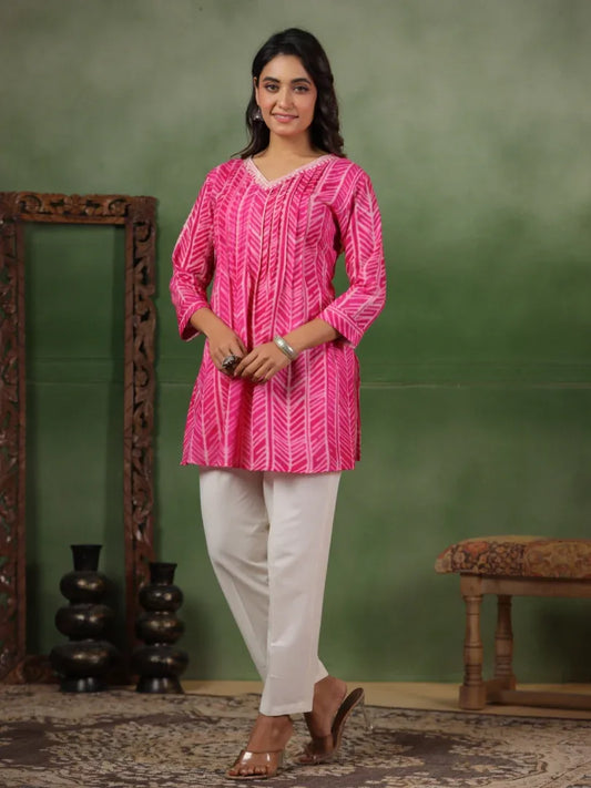 Span Pink V-Neck  Cotton Short Kurta