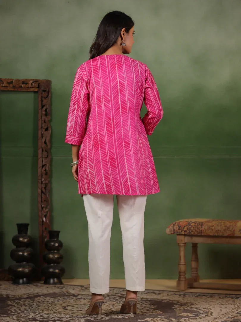 Span Pink V-Neck Cotton Short Kurta