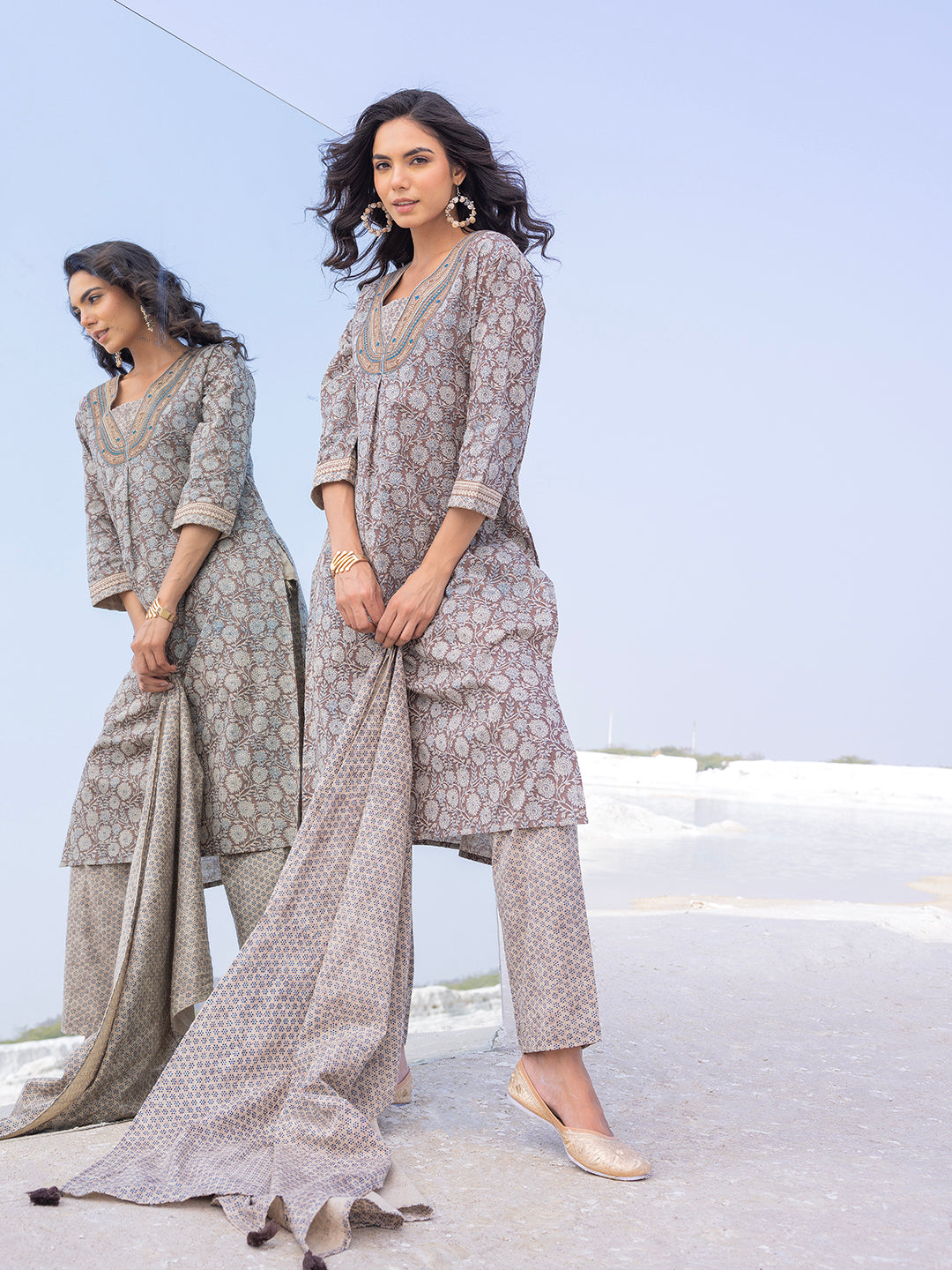 Span Brown Deep-V Cotton Kurta Set with Dupatta