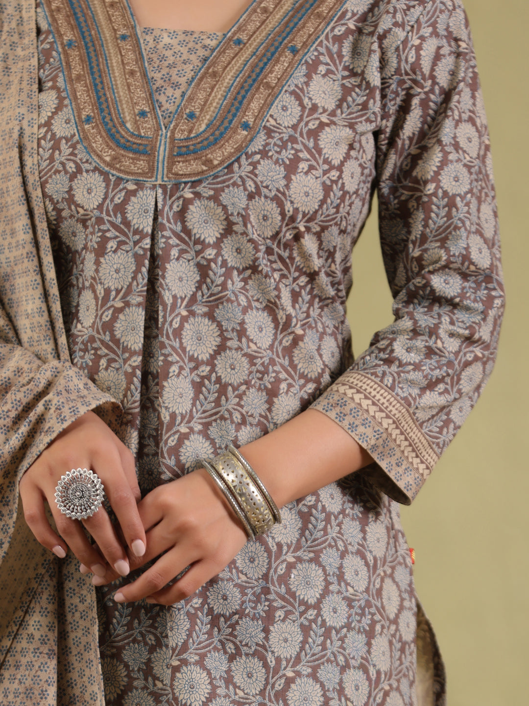 Span Brown Deep-V Cotton Kurta Set with Dupatta