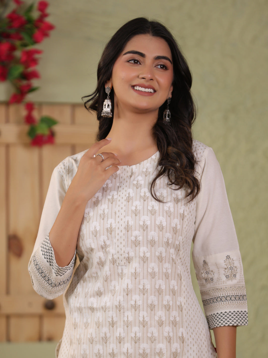 Span White Round Neck Cotton Co-Ord Set(Set of 2)