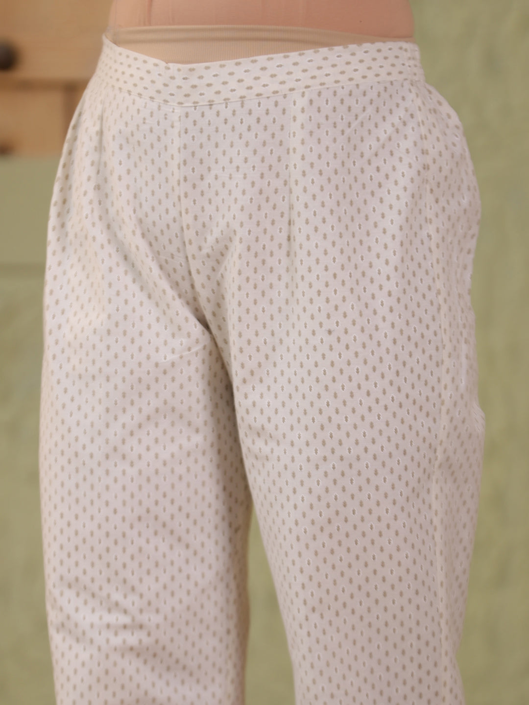 Span White Round Neck Cotton Co-Ord Set(Set of 2)