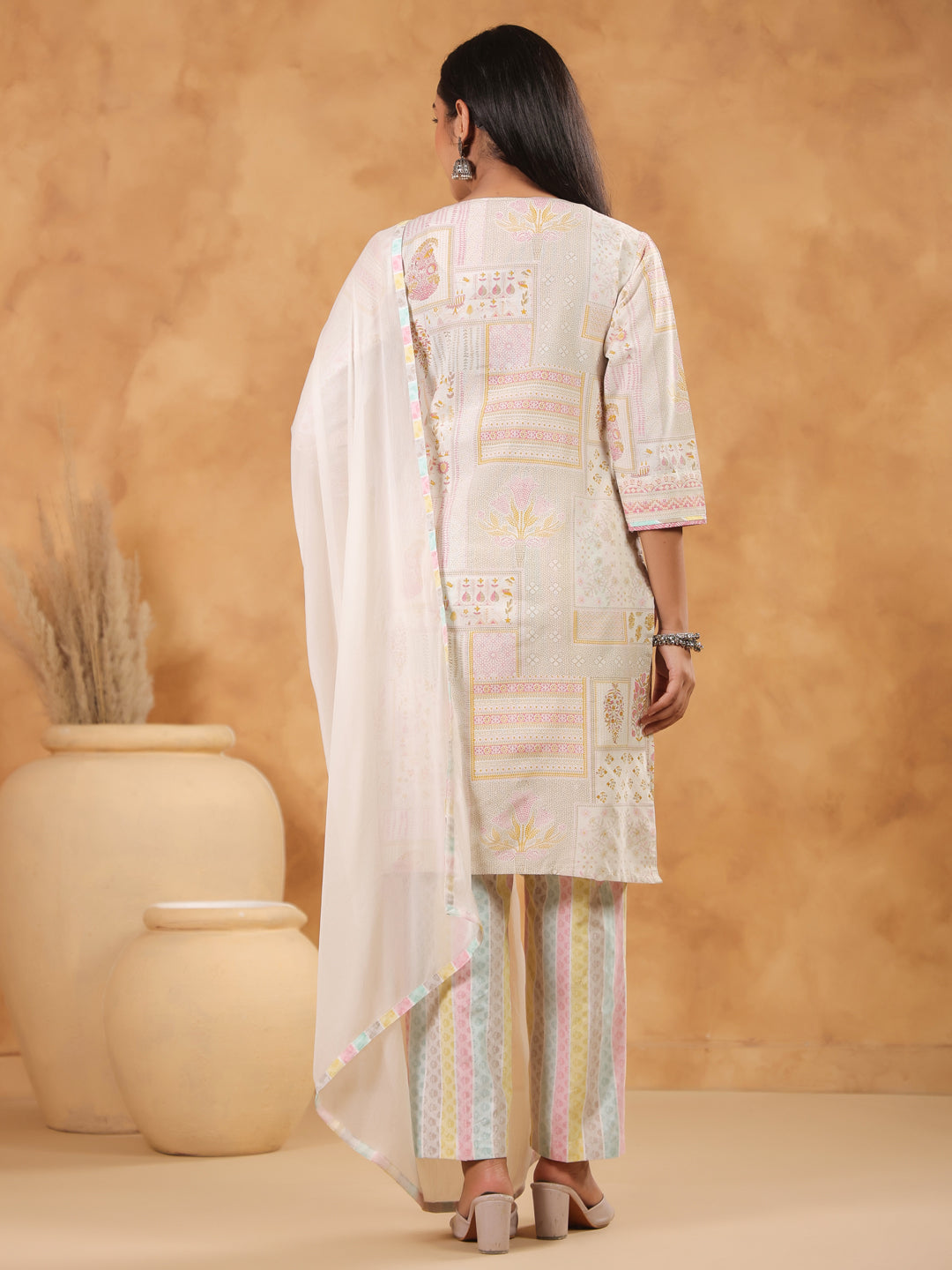 Span Ivory V Neck Cotton Kurta Set with Dupatta