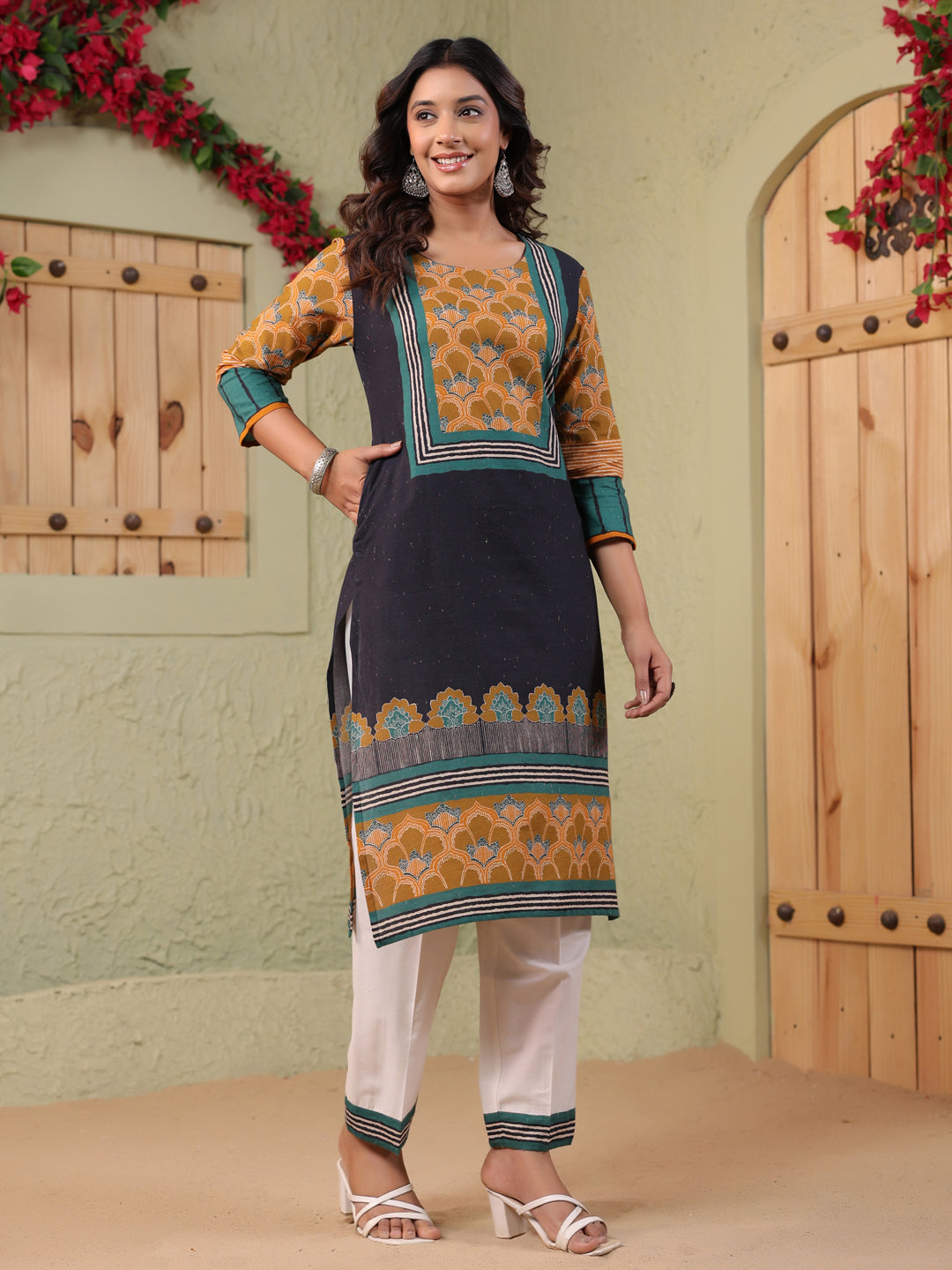 Span Black Round Neck Cotton Co-Ord Set(Set of 2)