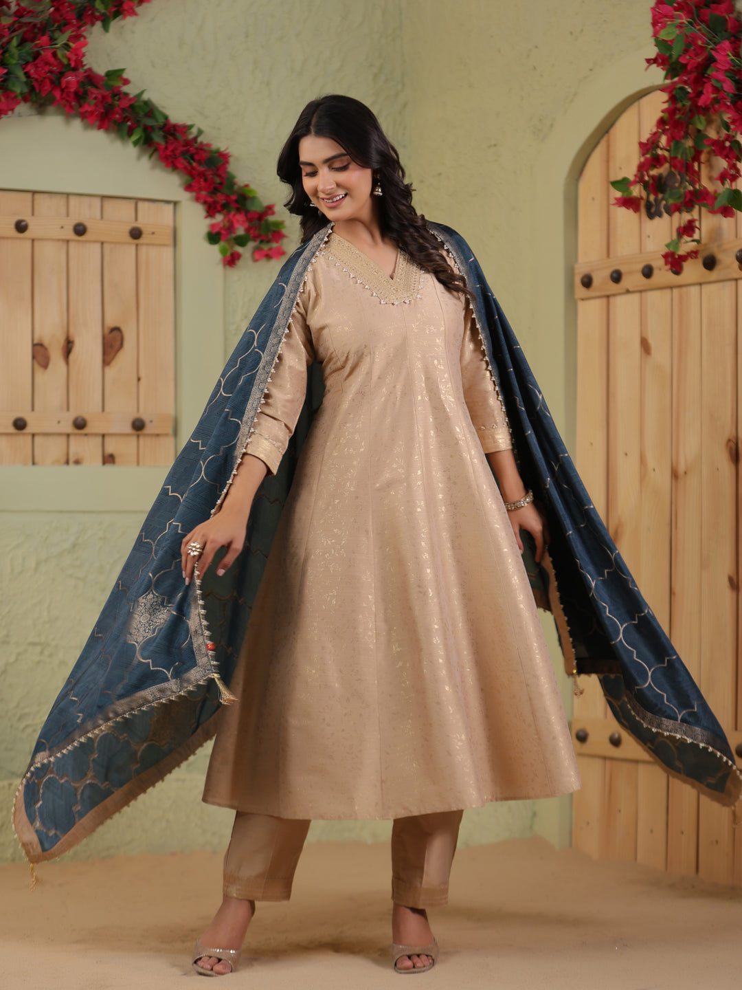 Span Beige V-Neck Silk Kurta Set with Dupatta