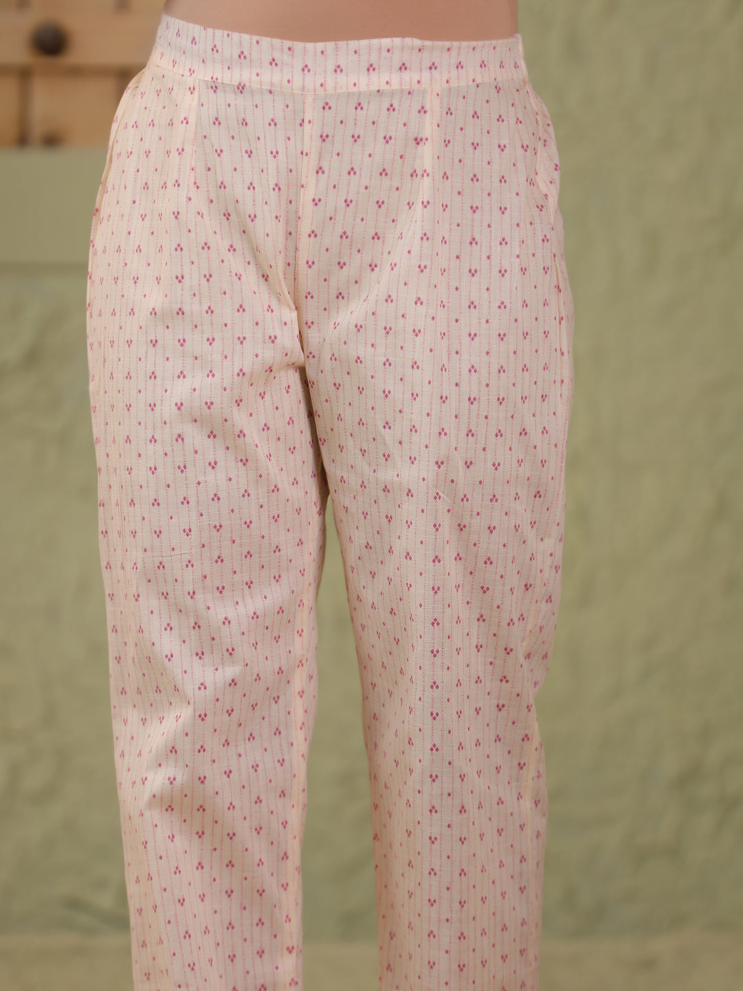 Span Ivory Round Neck Cotton Co-Ord Set(Set of 2)